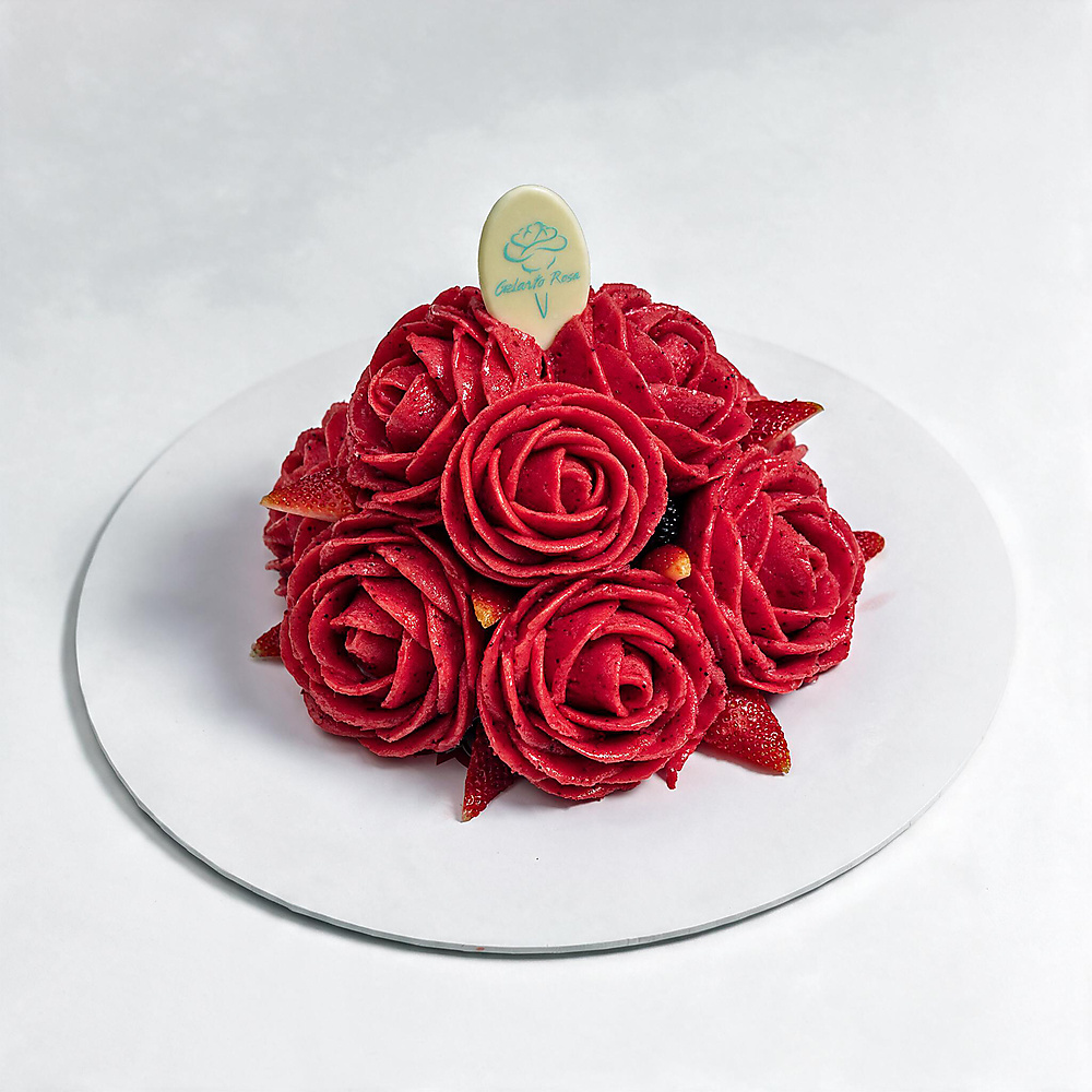 Strawberry Rose Cake -Gelato