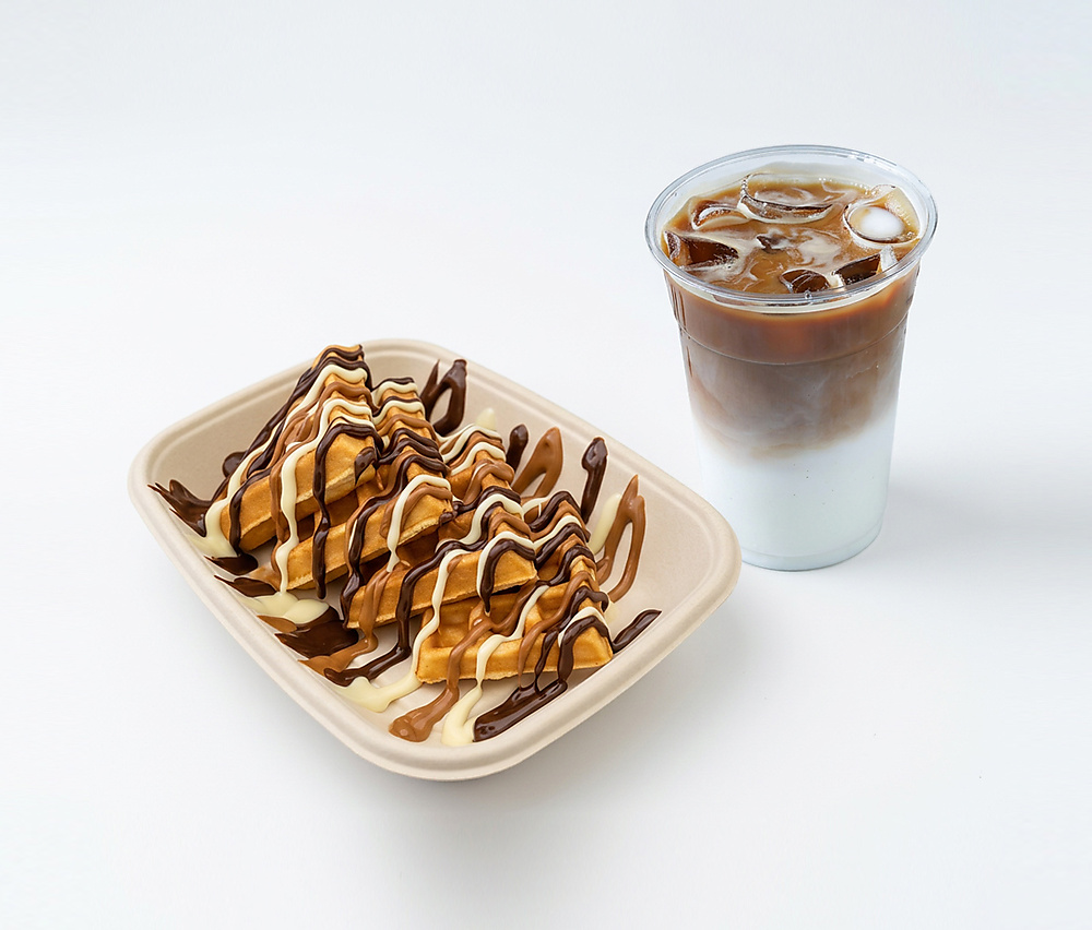 Four Season Waffle + Spanish Latte
