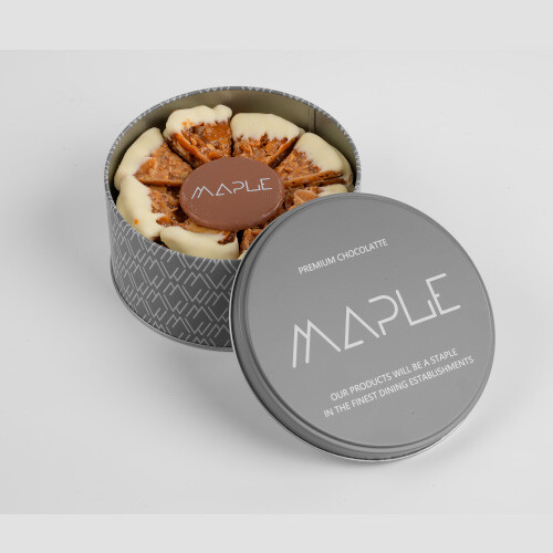 علبة لوز أبيض مقرمش