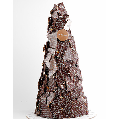 برج الشوكولاتة الداكنة