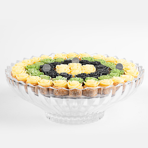 Assorted Flower Tart Canapé Tray.