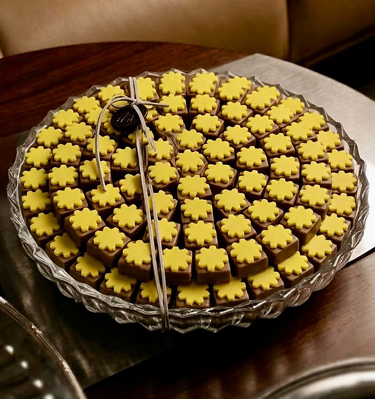 Kuwait flower Tray