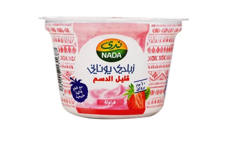 Nada Greek yogurt with strawberry flavor low fat 160 g