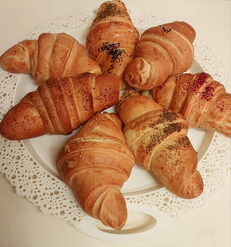 Large croissant