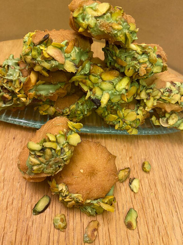 Pistachio Petit Four