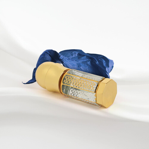 A quarter tola of musk