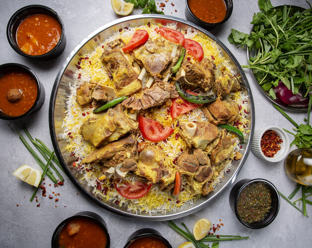 صينية عيش و لحم