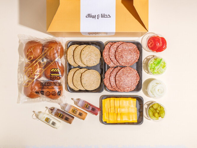 بوكس مكس 12 قطعة ( 6 قطع دجاج - 6 قطع لحم ) سلايدر