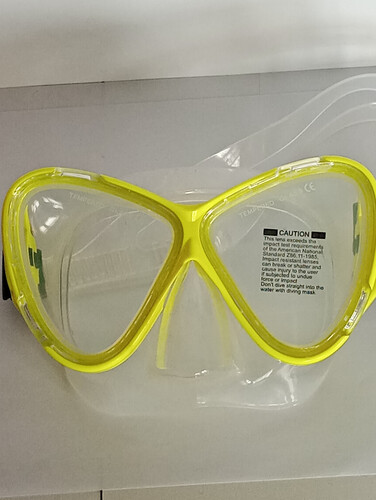 قناع الغوص الزجاجي