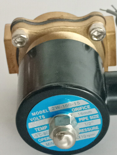 ضوء 13.8 فولت 15 واط