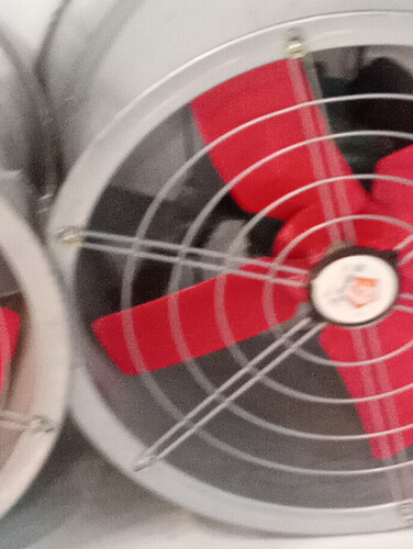 مروحة كبيرة