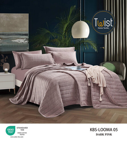 LOOMA -BEDSPREAD