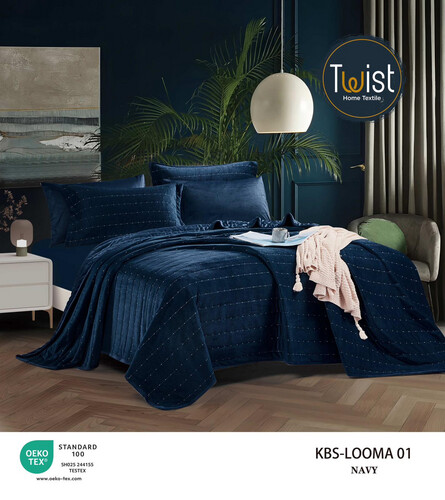 LOOMA -BEDSPREAD