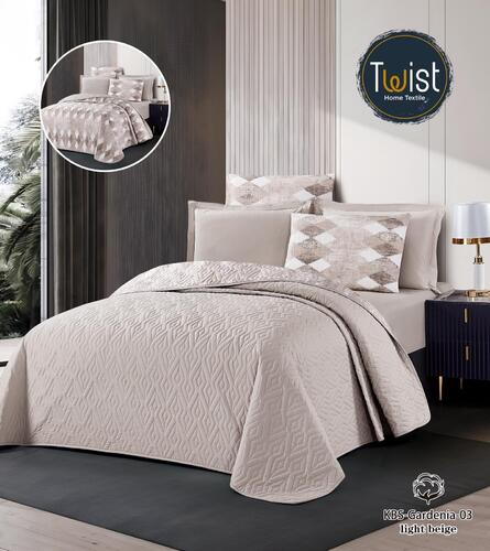 GARDENIA-BEDSPREAD-K