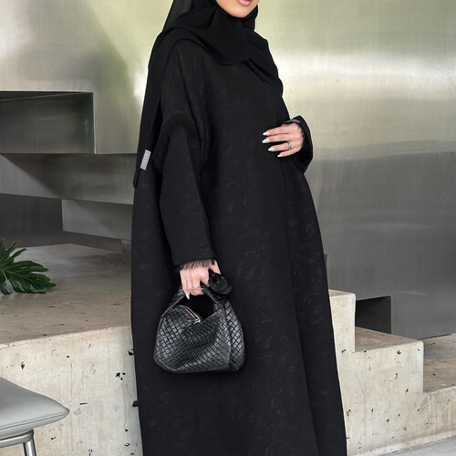 feather abaya
