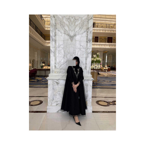 عباية ستان ملبسه تور (شك)