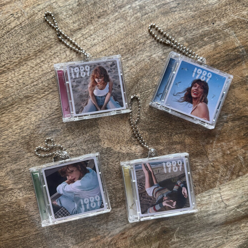 Taylor Swift 1989 Box 4 Set  - Cd keychain  ( super High Quality)