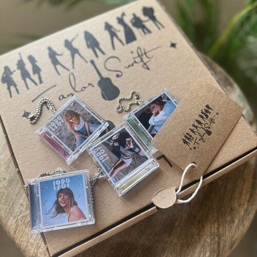 Taylor Swift 1989 Box 4 Set  - Cd keychain  ( super High Quality)