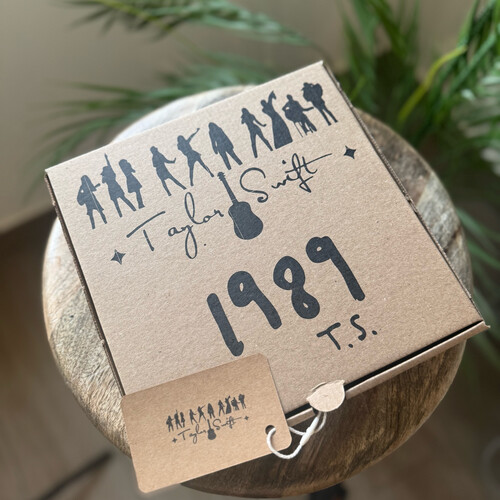 Taylor Swift 1989 Box 4 Set  - Cd keychain  ( super High Quality)