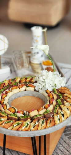 Reason cheese plate 61 pieces