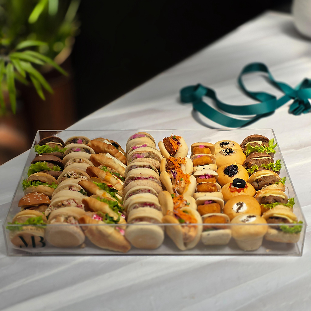 Acrylic plate 48 pieces