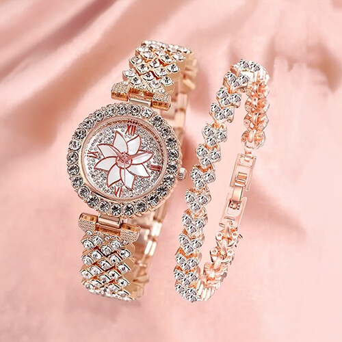 ساعة مع سوارة بوربل