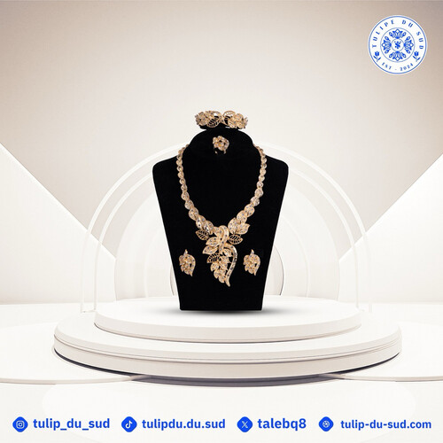 اطقم نسائية