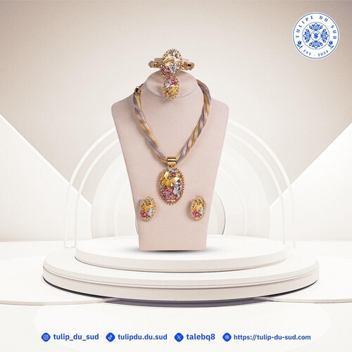 اطقم نسائية