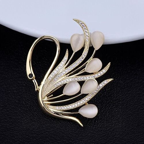 بروش البجعة الملكية