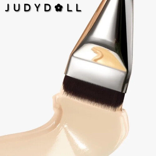 فرشاة كريم الأساس متعددة الاستخدامات