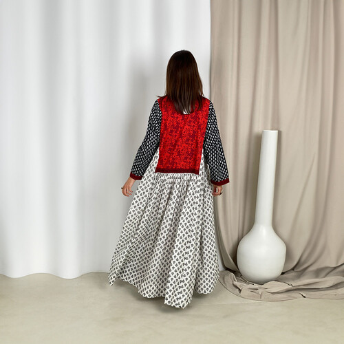 Elegant dress made of cool cotton.
