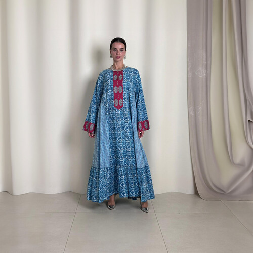 Elegant dress made of cool cotton.