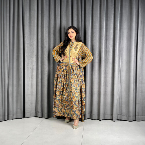 Elegant dress made of cool cotton.