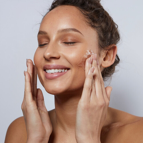 جل مقشر ومنظف 100 ملم