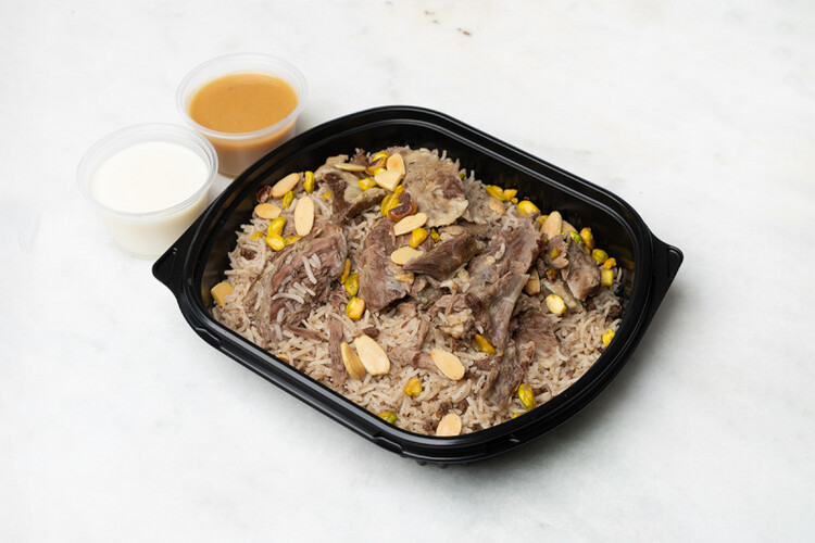 Stuffed Lamb with Yoghurt and rice
