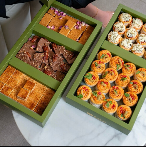 Nescafe becan chocolate sweet .. cheese pizza