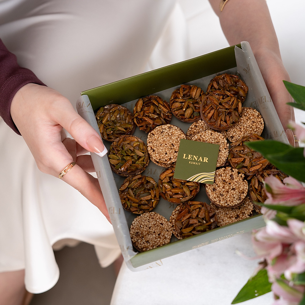 mix pistachio and sesame (small box)