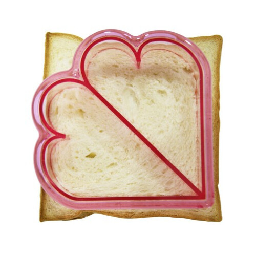 قطاعة ساندويتش على شكل قلب