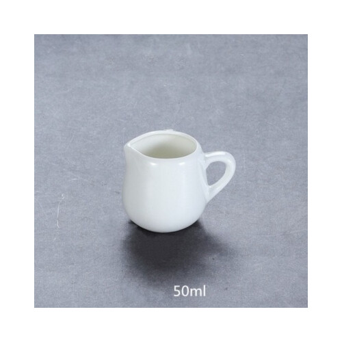 إبريق سيراميك صغير مع مقبض