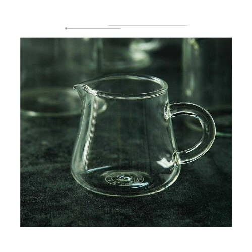 ابريق زجاج شفاف مع مقبض