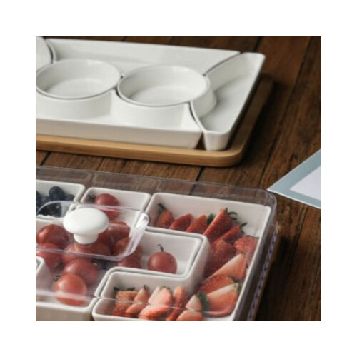 وعاء زجاج مع صينية خشب وغطاء بلاستيكي