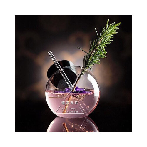 قلاص للمشروبات مع غطاء و2 عود زجاج