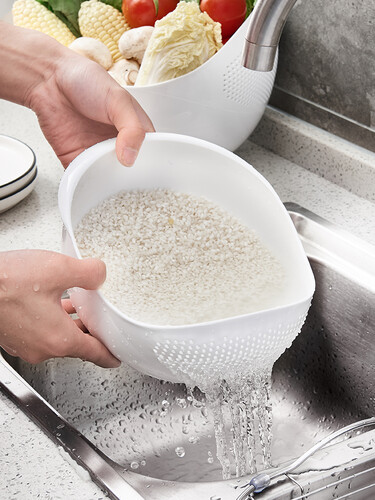 مصفاة بلاستيك