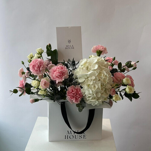 لمسة الأزهار - رقم 3120