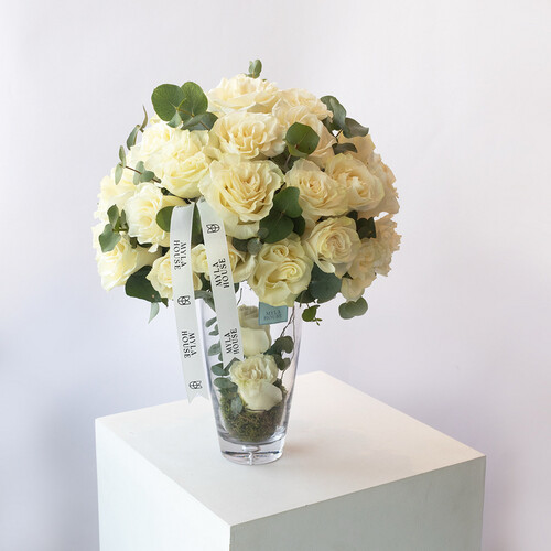 فازة الجوري الأبيض