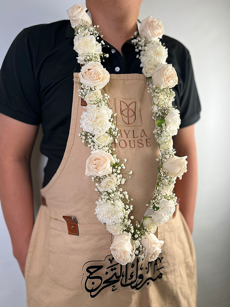 طوق ورد أبيض - رقم 3214