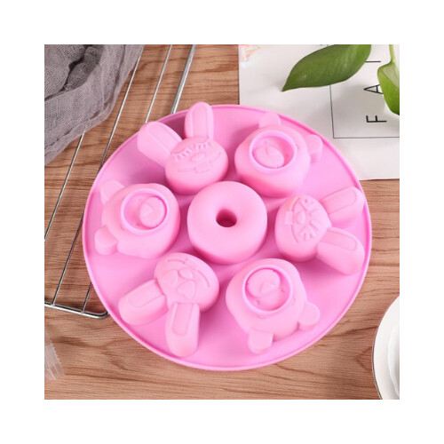 قالب خبز على شكل أرنب ودب