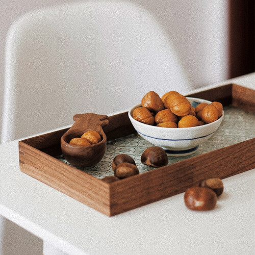 صينية خشب مع قاعدة زجاجية