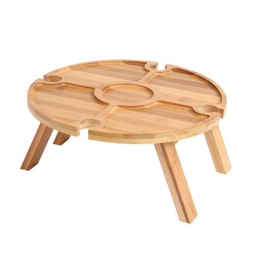 طاولة خشبية صغيرة قابلة للطي