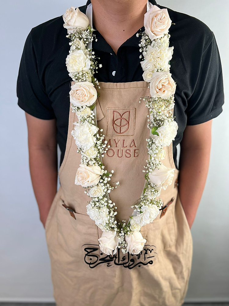 طوق ورد أبيض - رقم 3214